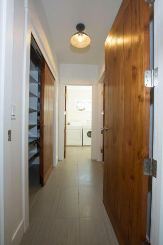 Golden Zone-on River-4br/3.5ba