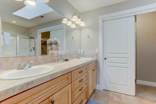 Vantage Point-ac-hot Tub-3br/3b