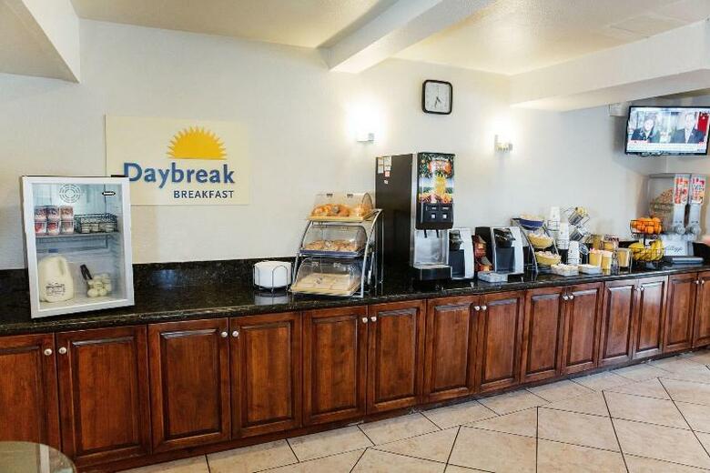 Hotel Days Inn Encinitas- Legoland Moonlight Beach
