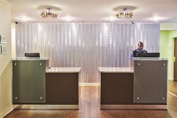 Hotel Wingate Inn - Florence