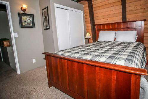 1628 - Coyote Den
