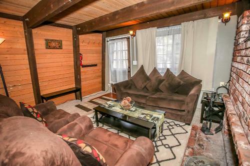1628 - Coyote Den