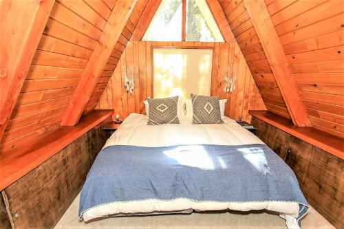 Rancho Pines Moonridge Cabin