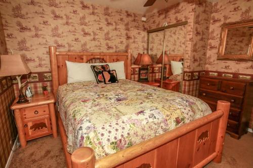 1765 - Eureka Chalet