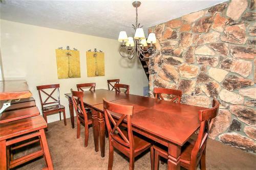 Apartamento 1764 - Gone Ski Inn Condo
