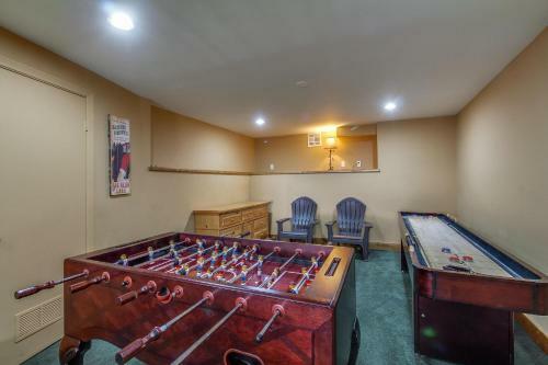 Evergreen Manor