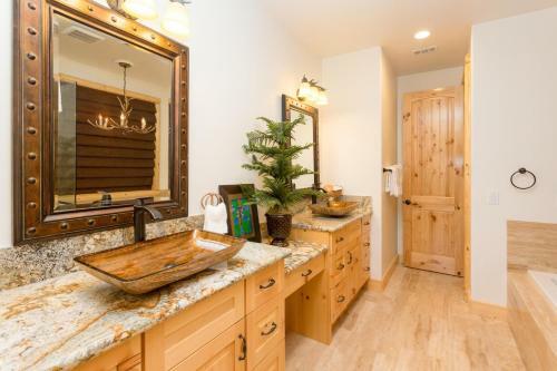 Heavenly Log Home