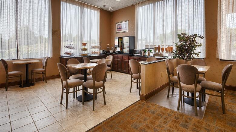 Hotel Best Western Inn & Suites - Monroe