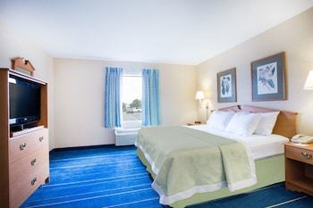 Hotel Days Inn And Suites Bridgeport