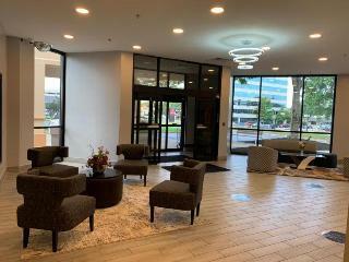 Hotel Ramada By Wyndham Gainesville