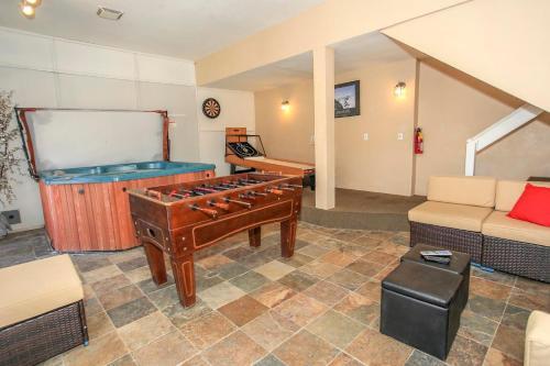 ~bear Mountain Chalet #639~
