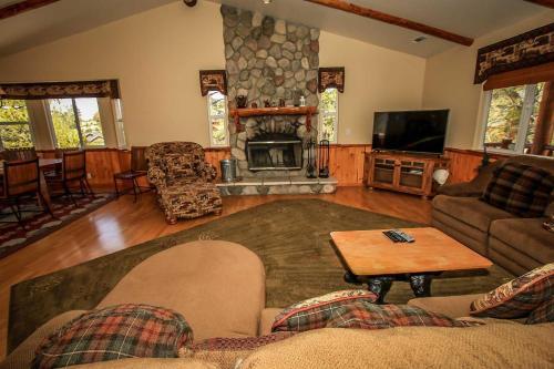 Golden Oak Views #1603