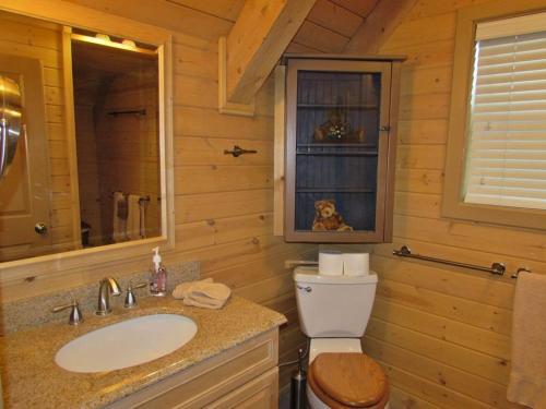 080 Moonshadows Log Home