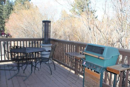 Elm Street Townhouse 584a