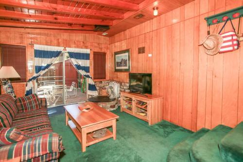 1804 - Barefoot Bungalow