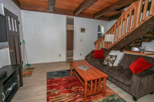 1711 - Little Bear Cubs Lodge Home