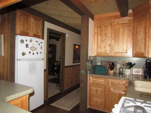 088 Rockspray Chalet Cabin