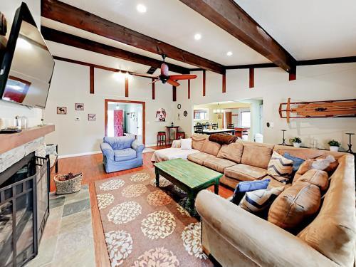 188 S Eureka Dr Home