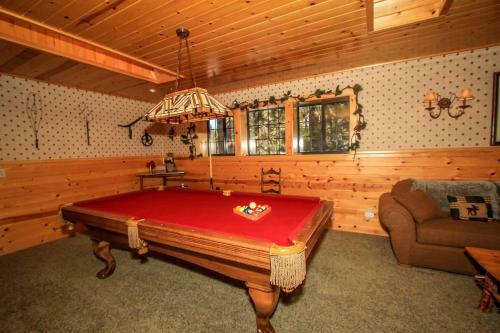 Dreams Of Summit Upscale Log Retreat