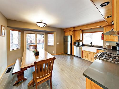 585 Golden West Drive Home