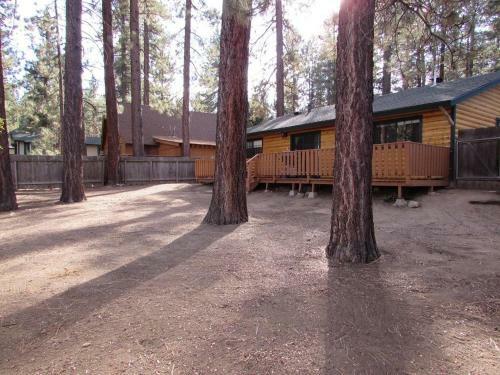 092 Crestwood Retreat Cabin