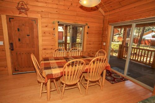 1757 - Ridenour Retreat Cabin