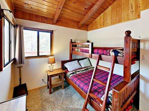 39273 Peak Lane Home
