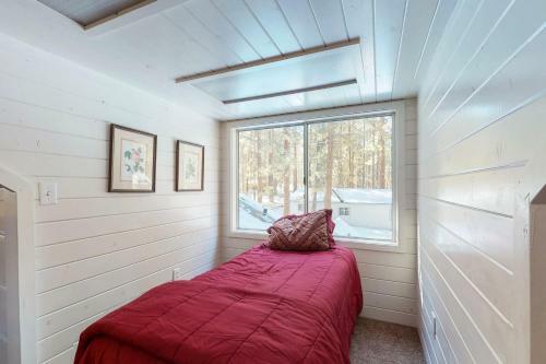 Sleepy Moose Cottage