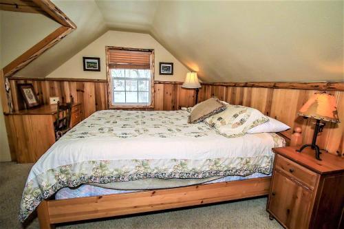 Nine 9 Pines Lodge #537