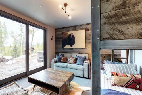 Lake Cabin 9
