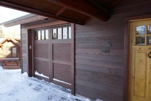 Rosebud Cabin 22