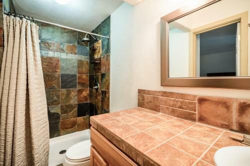 Apartamento Hill Condo 1200