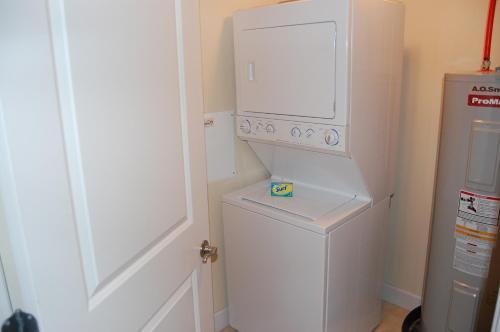 Sea Breeze 607 - Two Bedroom Apartment