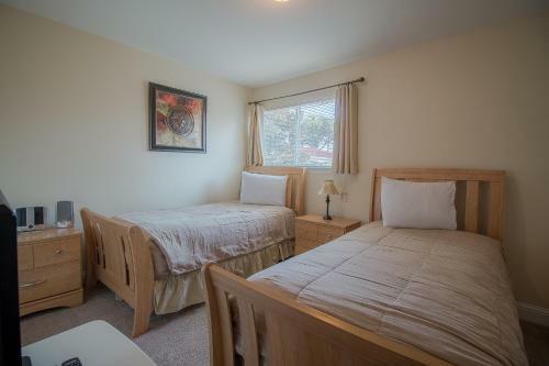 Oak Shores 93 - Two Bedroom Apartment