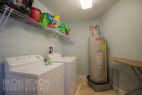 Sea Breeze 312 - Three Bedroom Apartment