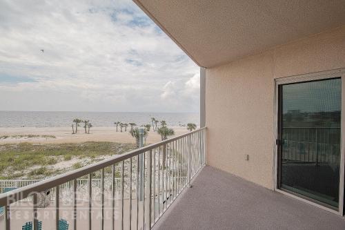 Sea Breeze 305 - Two Bedroom Apartment