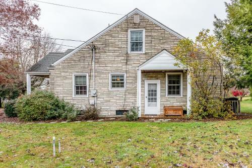 119 Old State 10 Rd Cottage
