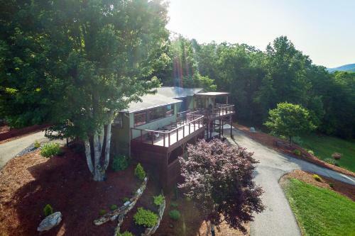 Hilltop Haven