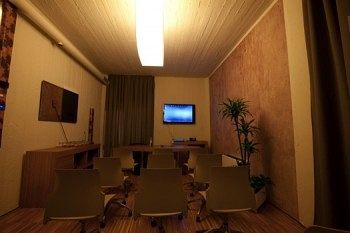 Ekk Hotel