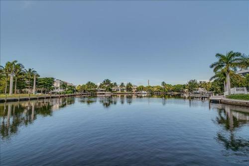 Homes-293 Harbor Drive