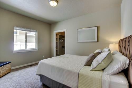 Sunglow Townhouse