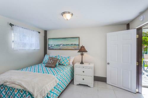 Paradise Shores