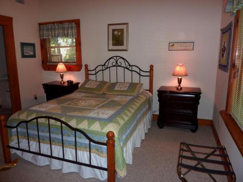 Bearfoot Hideaway