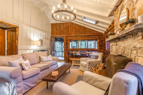Mavooshen Retreat At Sprucewold