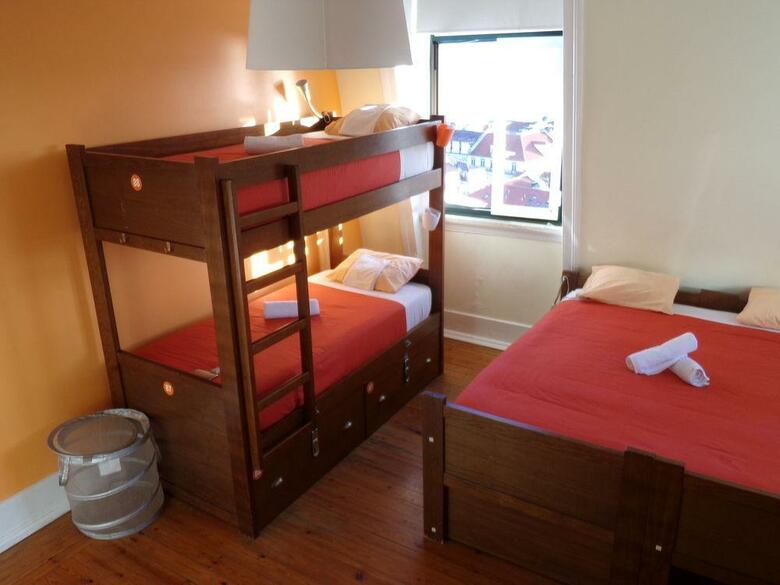 Hostal Lisb'on Hostel