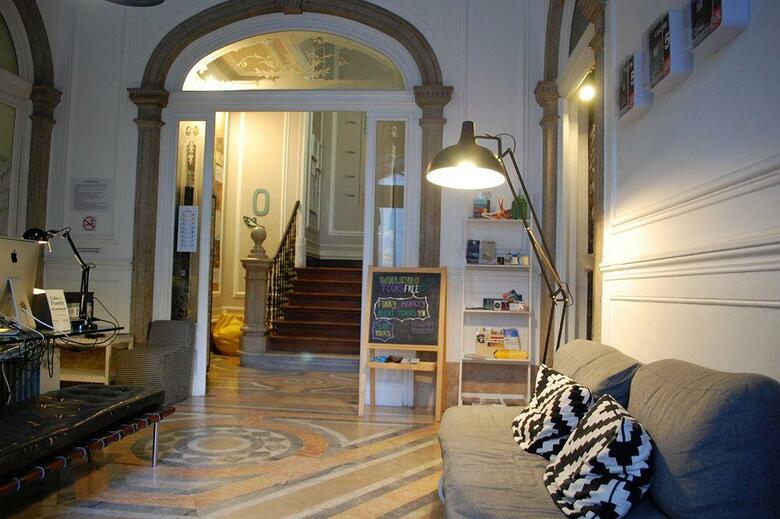 Hostal Lisb'on Hostel