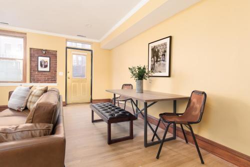 Apartamento Two-bedroom On Beacon Street Apt 1