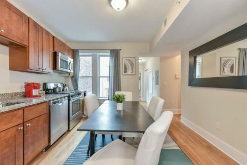 Three-bedroom Apartment In North End