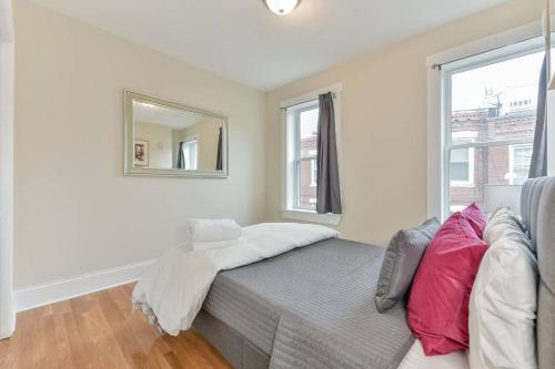 Three-bedroom Apartment In North End