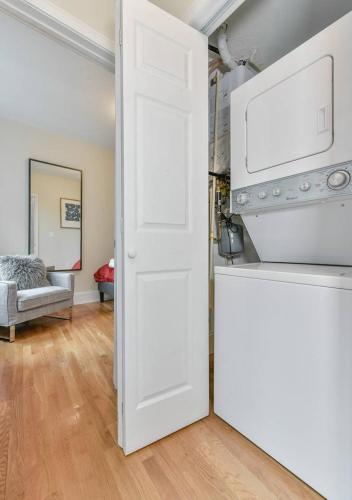 Three-bedroom Apartment In North End
